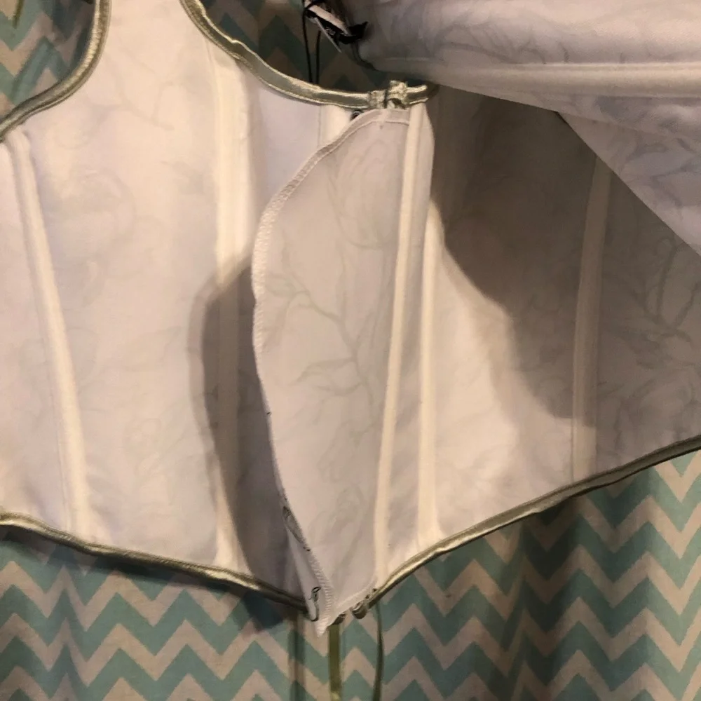 Scarlet Darkness spring floral print green white corset top RenFest cosplay - Picture 8 of 12